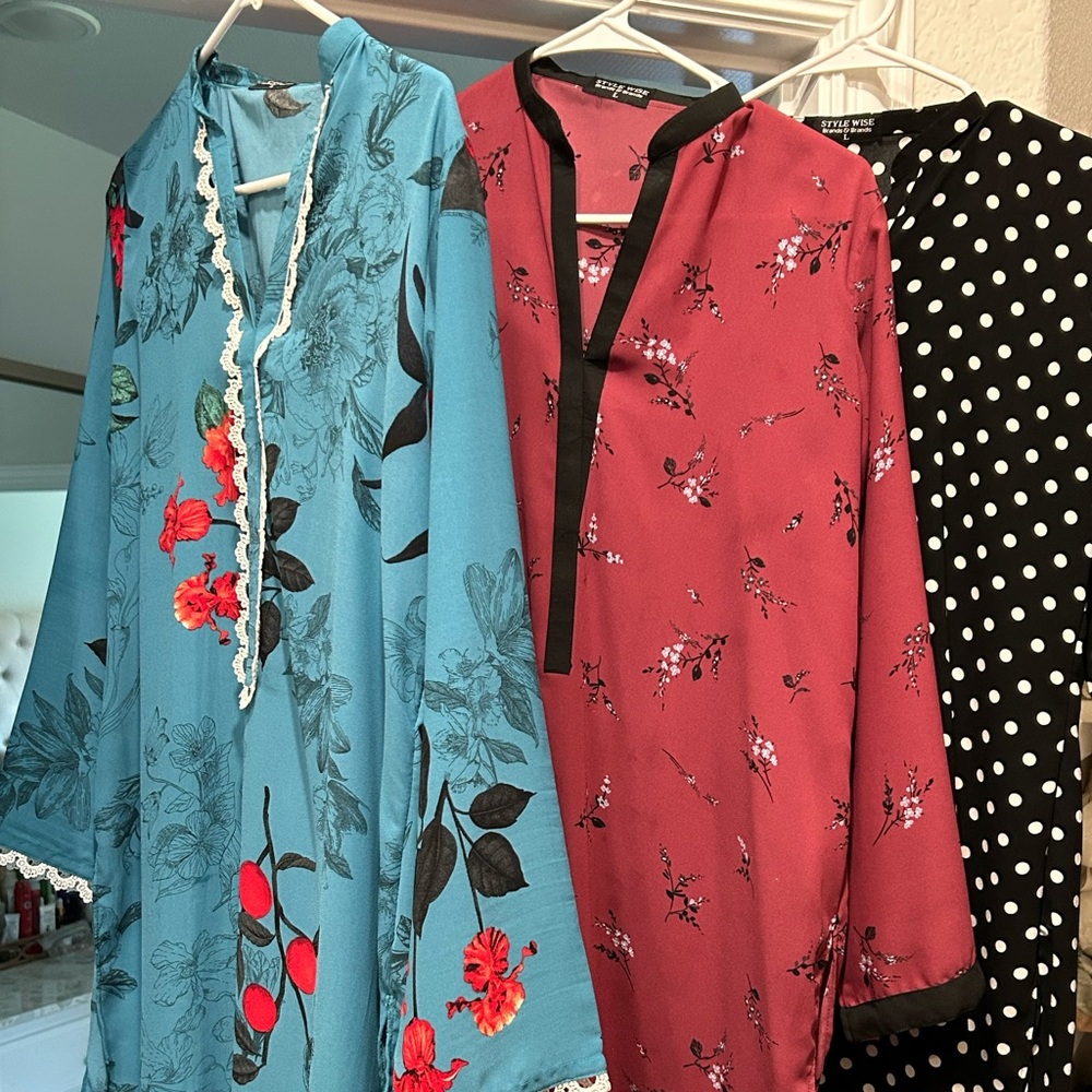 3 long tops (Kurtis)